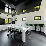 Villa Monster