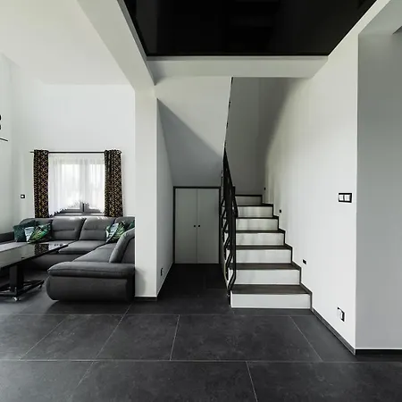 Monster Villa *